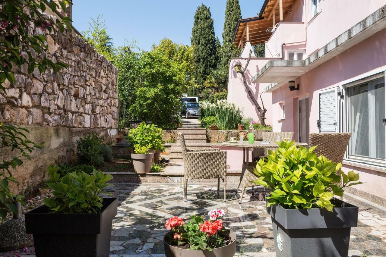 Apartments Ella Rovinj Exteriör bild