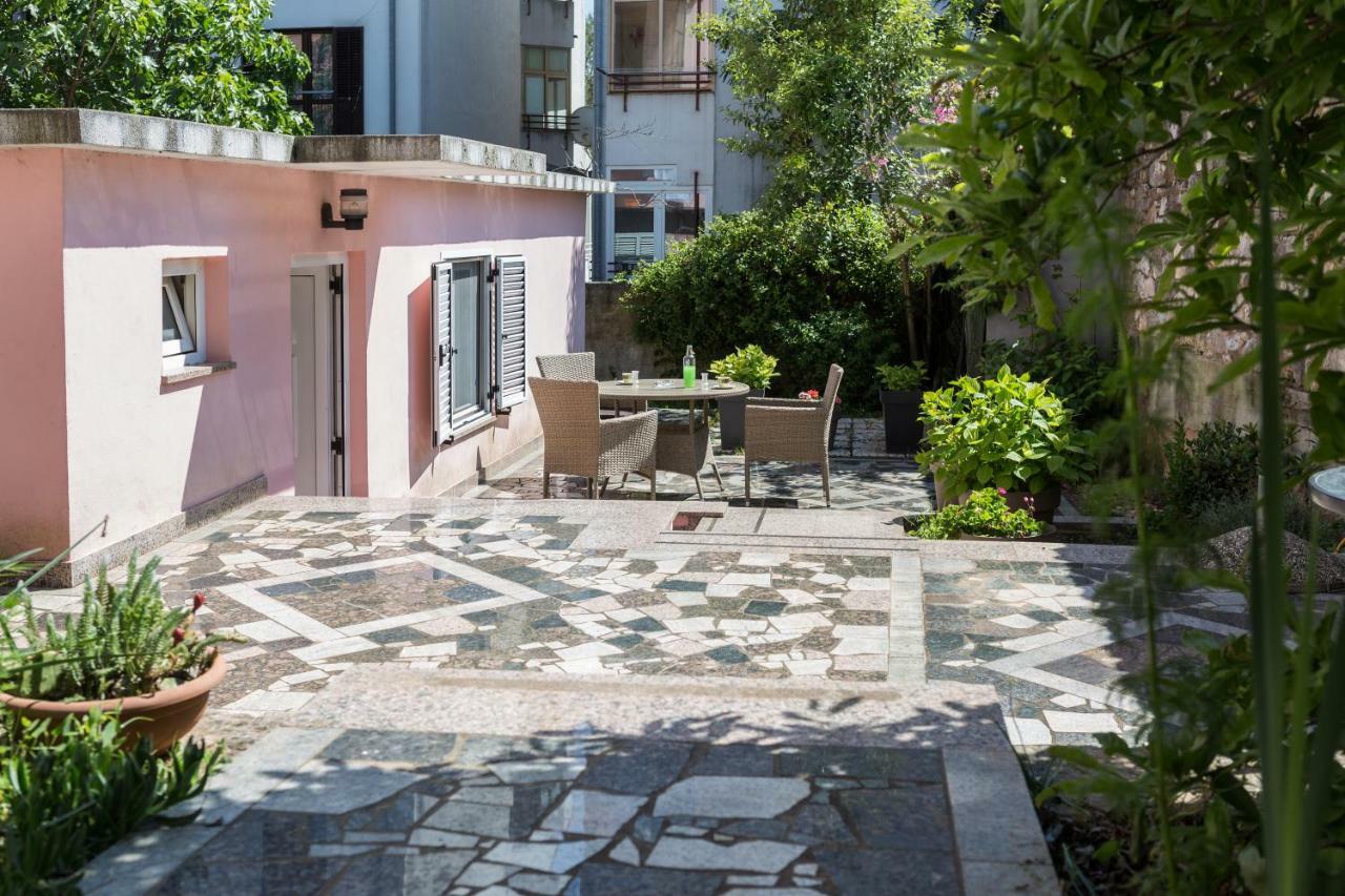 Apartments Ella Rovinj Exteriör bild
